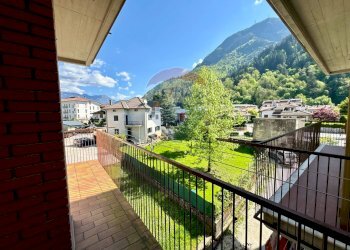Balcone - Quadrilocale Via San Giovanni Bosco
 
12, Tolmezzo - foto 16