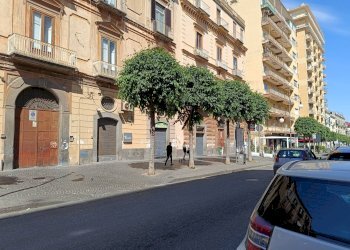 Foto 2 - Negozio Corso Umberto Primo, Torre Annunziata - foto 2