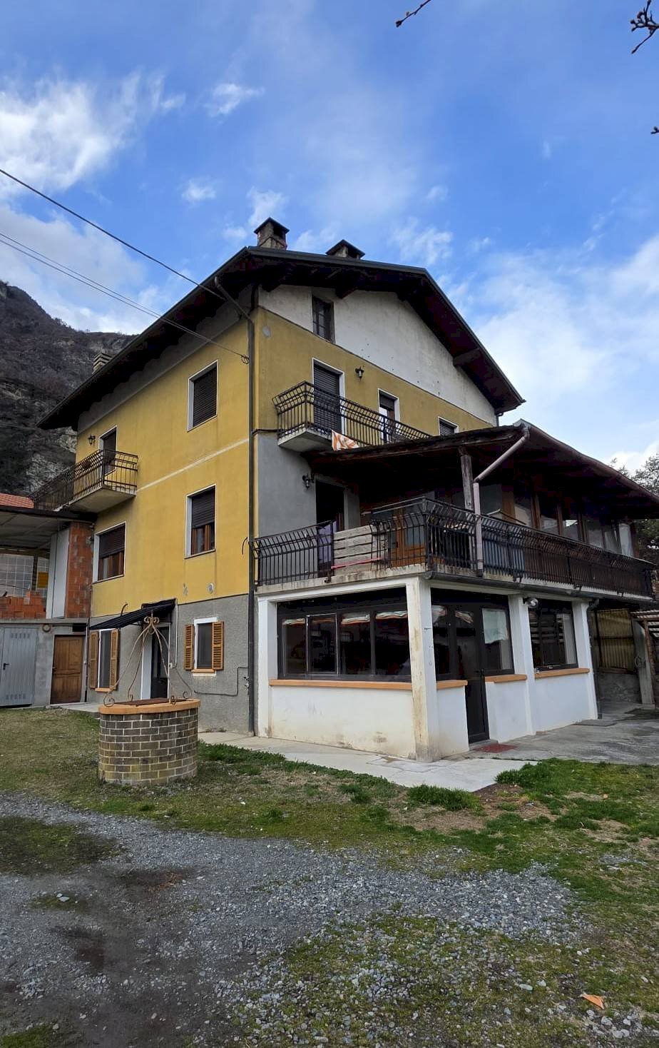 Foto 2 - Trilocale Frazione Oley
 
19, Montjovet - foto 2