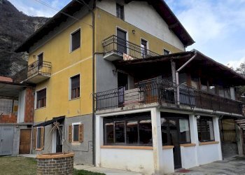 Foto 2 - Trilocale Frazione Oley
 
19, Montjovet - foto 2