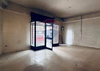 Stanza vuota - Locale Commerciale via Garibaldi
 
116, Campobasso - foto 2