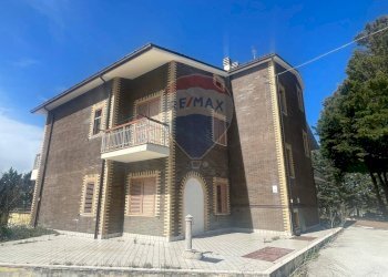 Casa all\'aperto - Casa indipendente C.da Selva
 
snc, Ripalimosani - foto 1