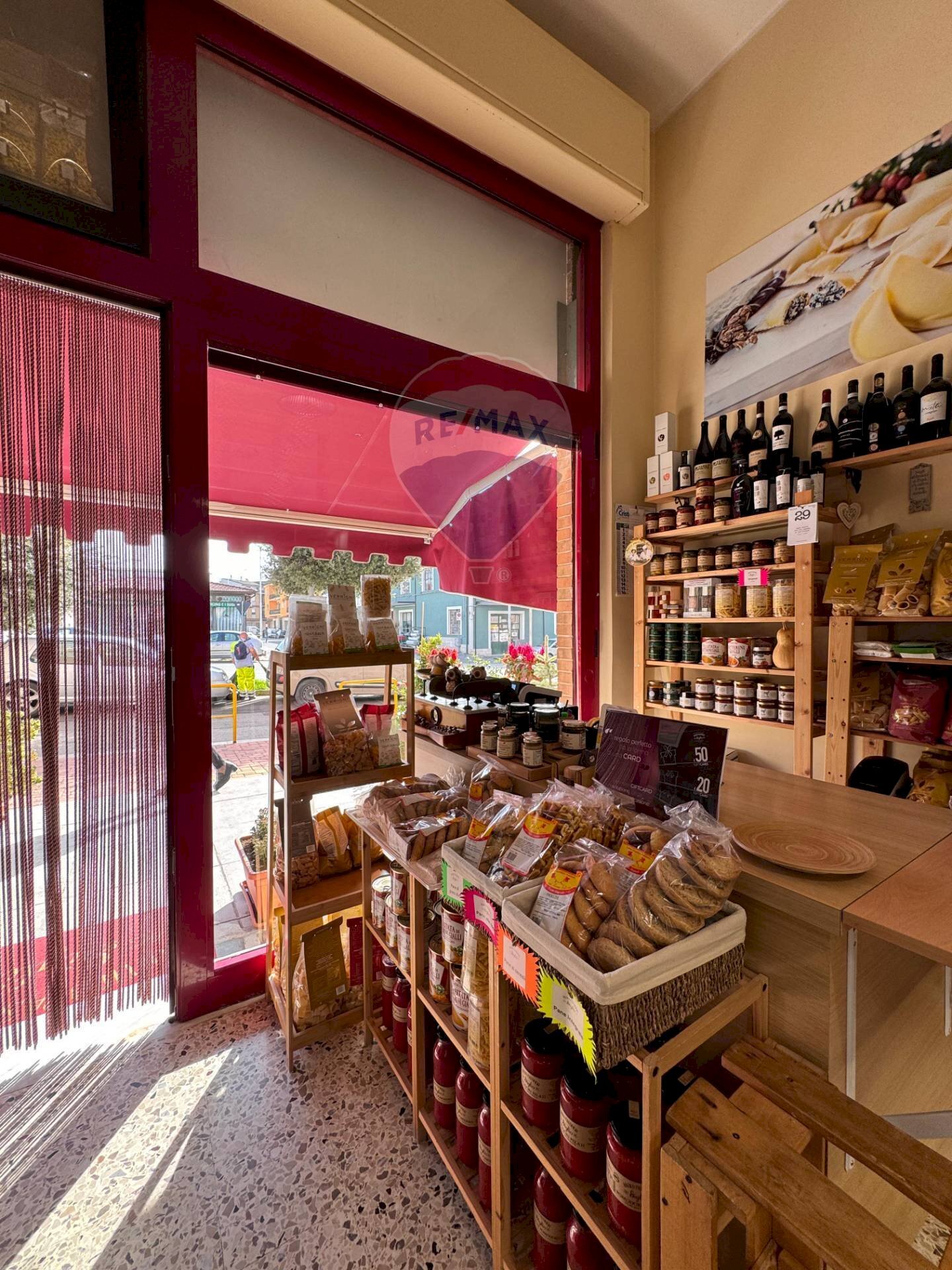 Cantina - Commercial Activity Via XXIV Maggio
 
110, Campobasso - photo 2