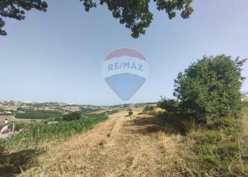 Vista delle montagne - Terreno agricolo C.da Feudo, Campobasso - foto 1