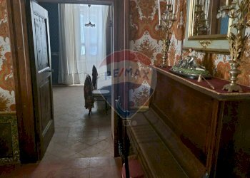 Hall / corridoio - Casa indipendente Largo Della Vittoria
 
2, Casalciprano - foto 28