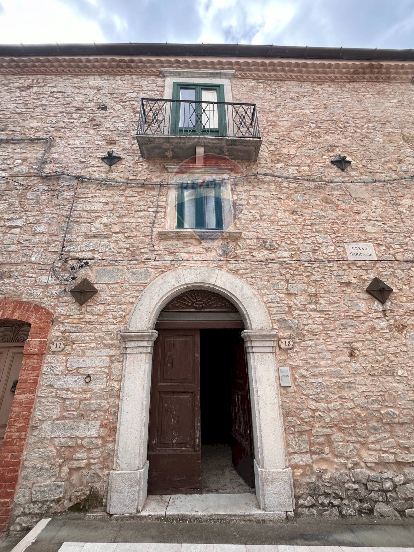 Edificio all\'aperto - Casa semi indipendente corso Garibaldi
 
9, Ripabottoni - foto 1