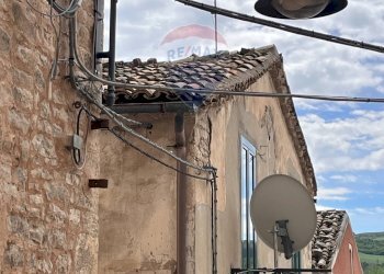 Edificio all\'aperto - Casa semi indipendente corso Garibaldi
 
9, Ripabottoni - foto 29