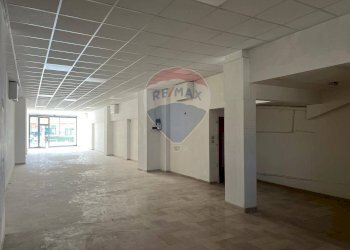 Parcheggio - Locale Commerciale VIA IV NOVEMBRE
 
8, Campobasso - foto 2