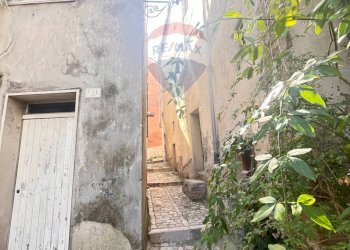 Edificio all\'aperto - Appartamento vico fossi
13, Mirabello Sannitico - foto 9