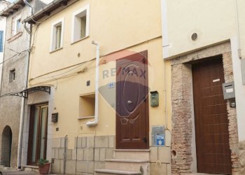 Edificio all\'aperto - Trilocale strada S. Mercurio
 
46, Campobasso - foto 1