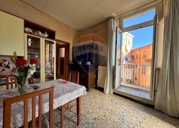 Sala da pranzo - Appartamento via Chiarizia
 
6, Campobasso - foto 1