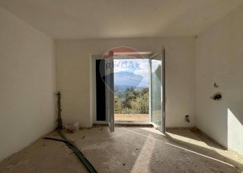 Stanza vuota - Casa indipendente Contrada Colle Pellegrino, Baranello - foto 11