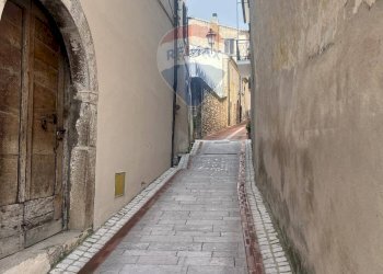 Edificio all\'aperto - Casa semi indipendente Via Porta Grande
 
35, Campochiaro - foto 3