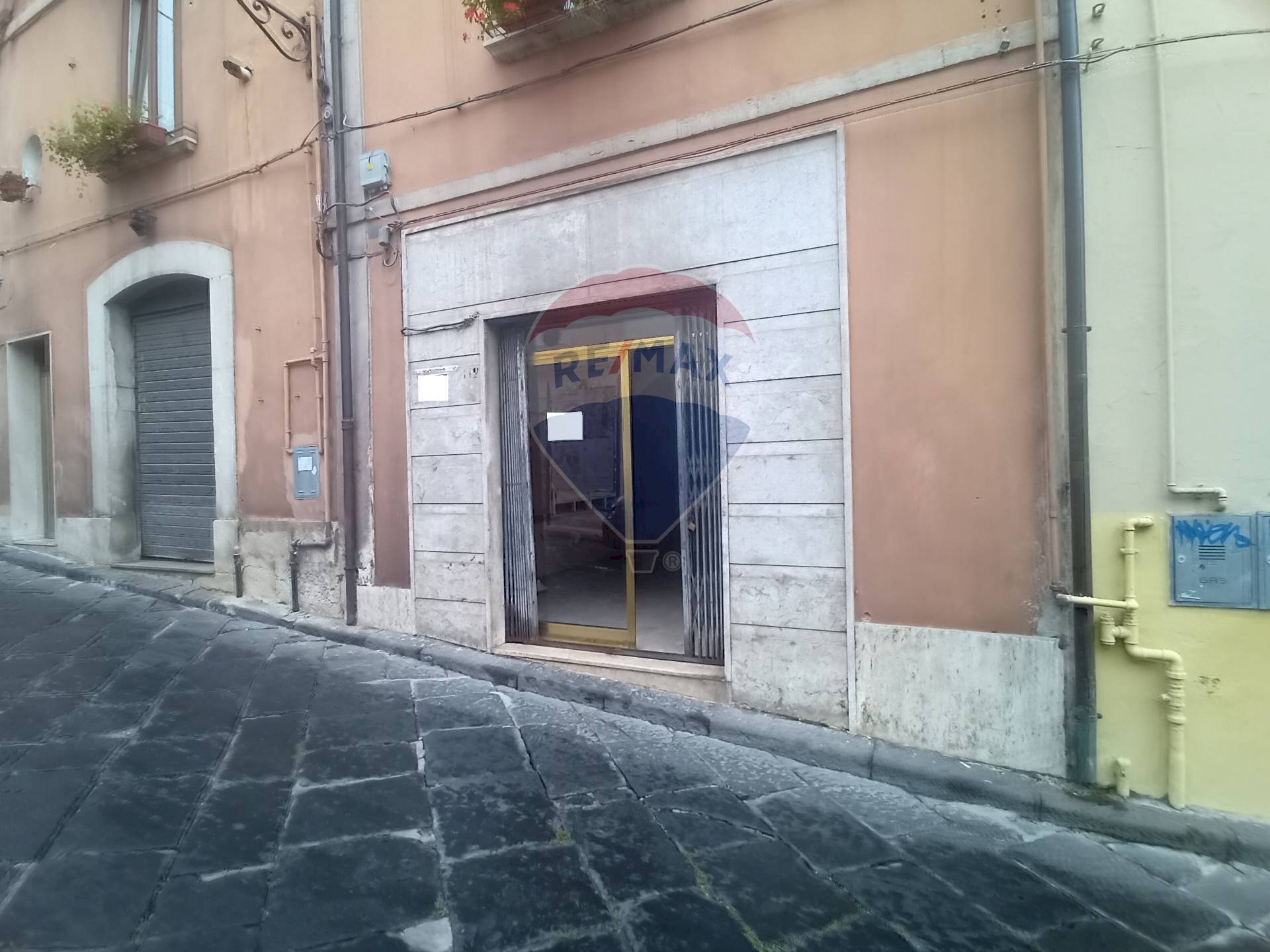 Edificio all\'aperto - Locale Commerciale VIA MARCONI
 
112, Campobasso - foto 1