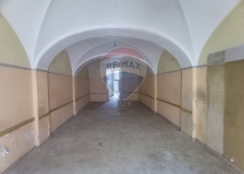 Hall / corridoio - Locale Commerciale VIA MARCONI
 
112, Campobasso - foto 2