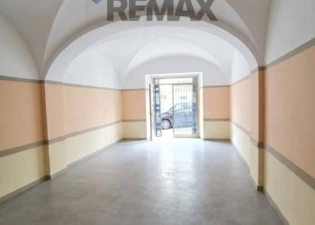 Stanza vuota - Locale Commerciale VIA MARCONI
 
112, Campobasso - foto 2