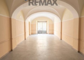 Stanza vuota - Locale Commerciale VIA MARCONI
 
112, Campobasso - foto 4