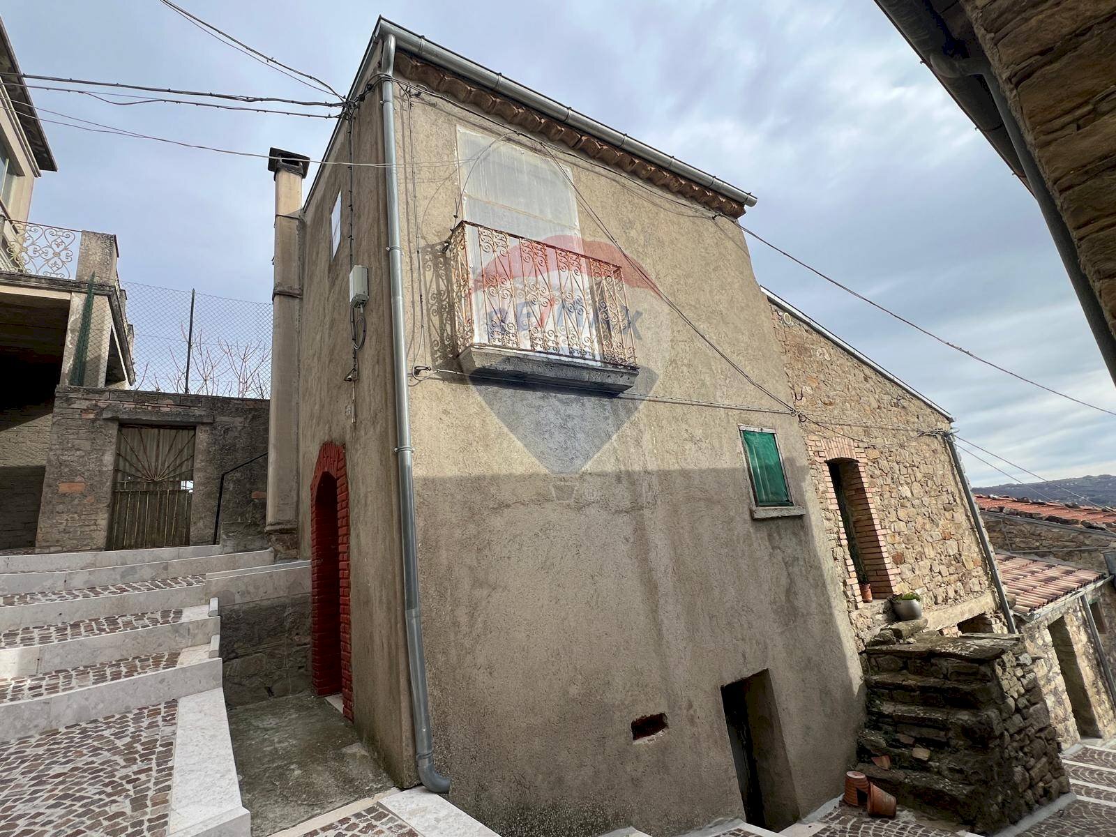 Casa all\'aperto - Semi-detached house via San Pietro
 
67, Casalciprano - photo 1