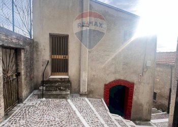 Casa all\'aperto - Casa semi indipendente via San Pietro
 
67, Casalciprano - foto 2