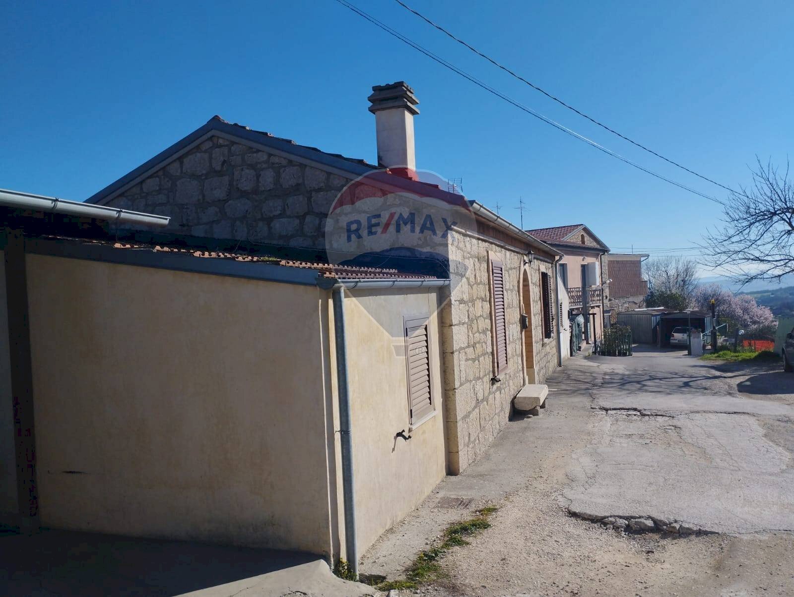 Edificio all\'aperto - Casa indipendente Via San Giovanni Dei Gelsi
126, Campobasso - foto 3