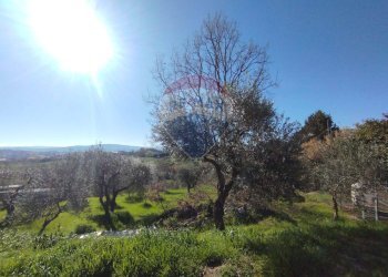 Vista delle montagne - Casa indipendente Via San Giovanni Dei Gelsi
 
126, Campobasso - foto 10