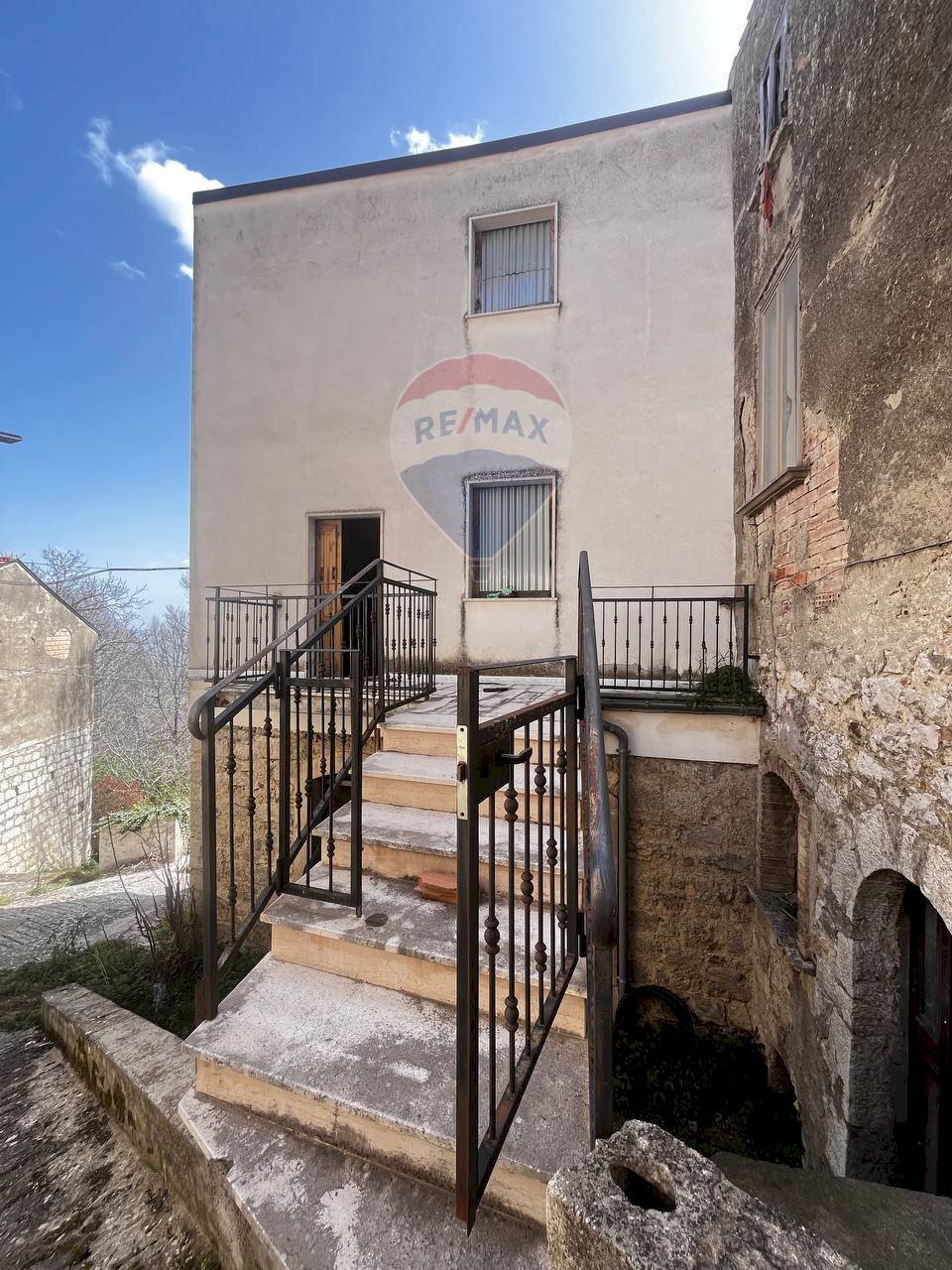 Casa all\'aperto - Casa semi indipendente Via Vittorio Emanuele III
 
87, Torella del Sannio - foto 1