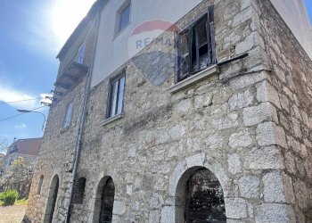 Edificio all\'aperto - Casa semi indipendente Via Vittorio Emanuele III
 
87, Torella del Sannio - foto 8