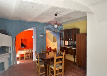 Sala da pranzo - Appartamento Getta fuoco
 
4/8, Castelbottaccio - foto 3