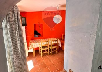 Sala da pranzo - Appartamento Getta fuoco
 
4/8, Castelbottaccio - foto 10