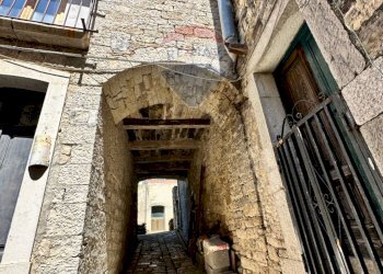 Edificio all\'aperto - Appartamento Getta fuoco
 
4/8, Castelbottaccio - foto 42