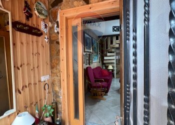 Sala da pranzo - Villa a Schiera La Grande Quercia Nuova - quarzo
 
3, Vinchiaturo - foto 12