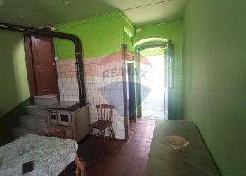 Sala da pranzo - Trilocale STRADA PROVINCIALE 67
 
12, Campochiaro - foto 3