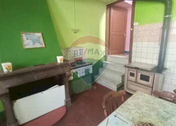 Sala da pranzo - Trilocale STRADA PROVINCIALE 67
 
12, Campochiaro - foto 9