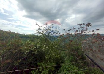 Edificio all\'aperto - Casa semi indipendente via vico lungo
 
48/50, Lucito - foto 11