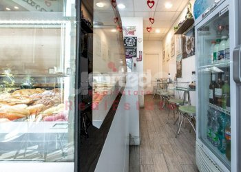 Foto 3 - Commercial Activity Via Sarsina
 
111, Roma - photo 3