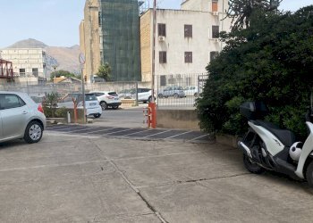 Foto 4 - Office Viale Regione Siciliana Nord ovest
 
4468, Palermo - photo 4