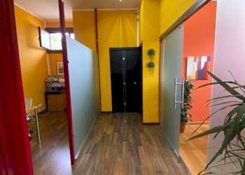 Foto 9 - Office Viale Regione Siciliana Nord ovest
 
4468, Palermo - photo 9