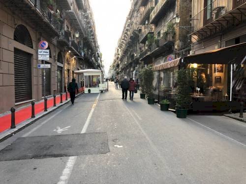 Foto 1 - Attività Commerciale Via Vittorio Emanuele, Palermo - foto 1