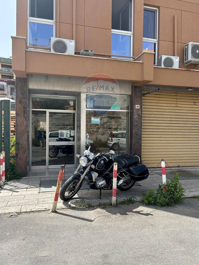 Edificio all\'aperto - Office Viale Praga
 
45, Palermo - photo 3