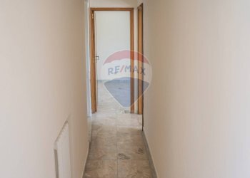 Hall / corridoio - Independent house Via Apollonio Di Bilio
 
4, Enna - photo 10