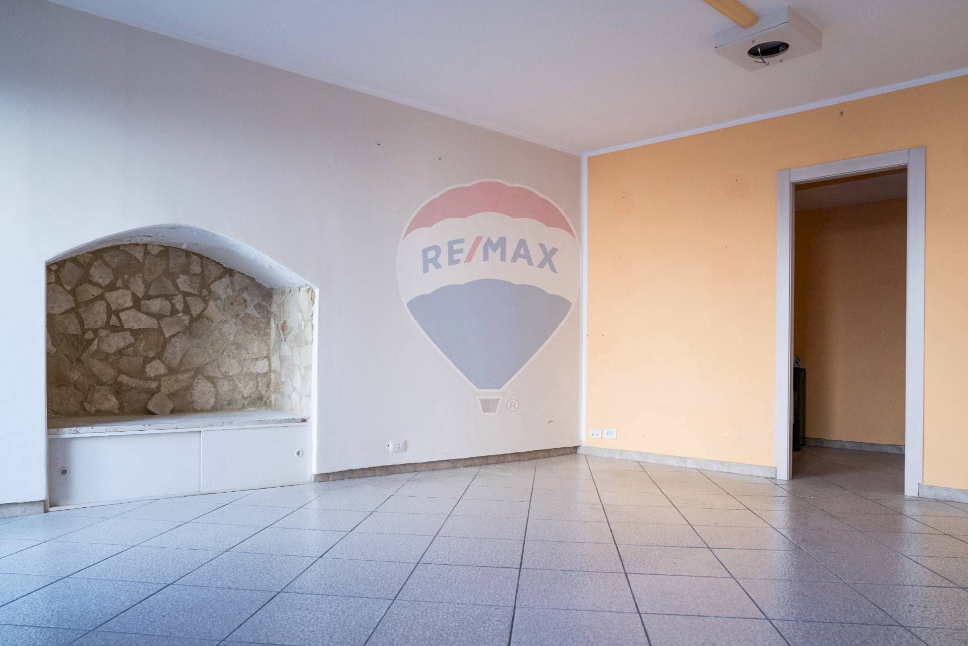 Stanza vuota - Commercial Activity Via Roma
 
183, Enna - photo 1