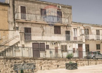 Edificio all\'aperto - Independent house Piazza San Pietro, Calascibetta - photo 7