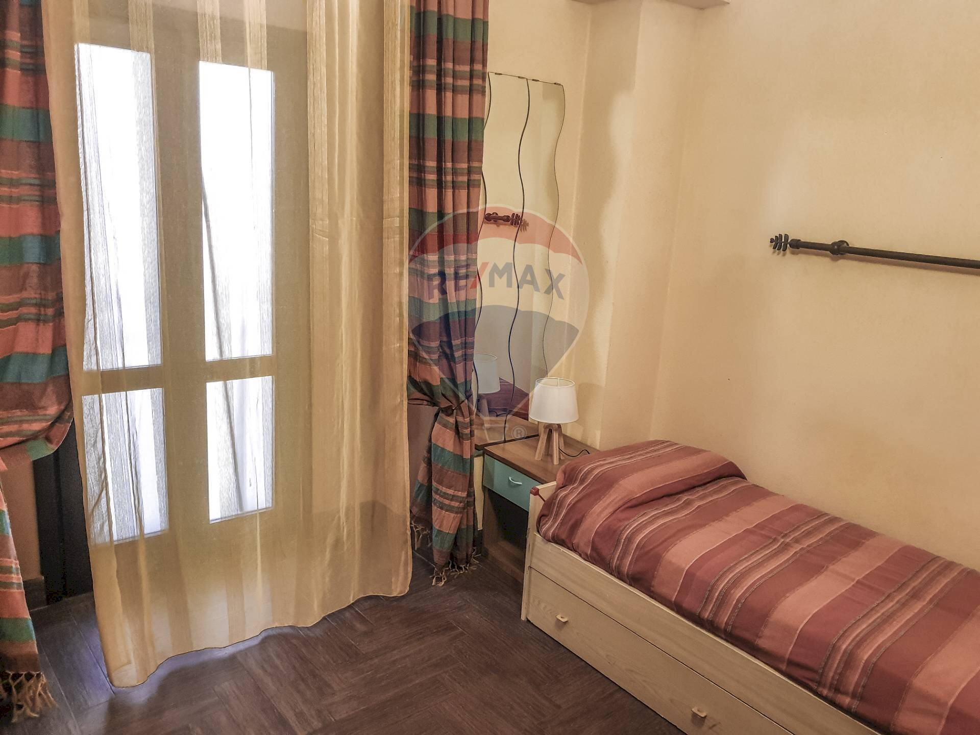 Camera / camera da letto - Commercial Premises Cortile Battaglia
 
11, Palermo - photo 1