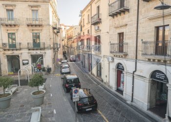 Edificio all\'aperto - Commercial Activity Via Roma
 
208, Enna - photo 10