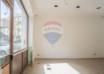 Stanza vuota - Locale Commerciale Via Ottavio Catalano
 
57, Enna - foto 4