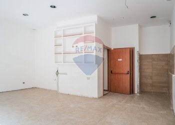 Stanza vuota - Locale Commerciale Via Ottavio Catalano
 
57, Enna - foto 5