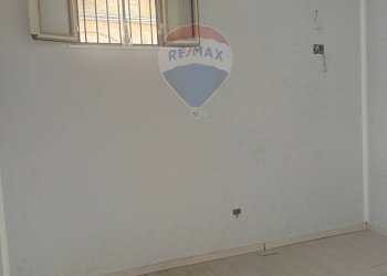 Stanza vuota - Negozio Piazza Nasce'
 
12, Palermo - foto 10