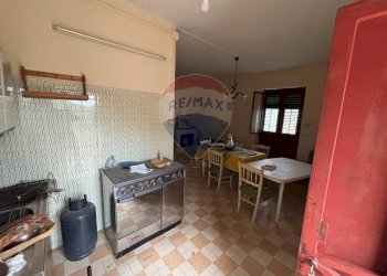 Sala da pranzo - Rustico contrada pianetto
 
snc, Santa Cristina Gela - foto 3