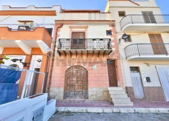 Edificio all\'aperto - Trilocale Via Benedetto Saputo
 
12, Terrasini - foto 7