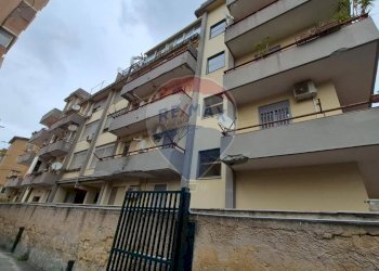 Edificio all\'aperto - Bilocale fondo trapani 17b, Palermo - foto 1